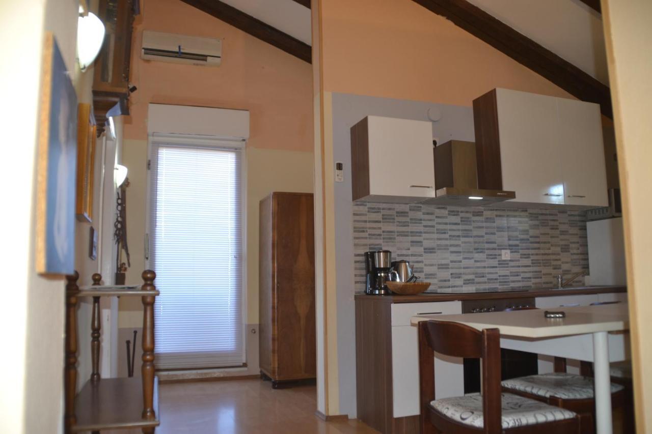 Villa Valkane Pet Friendly 150M From The Stunning Valkane Beach, City Indoor Pools-Fitness And City Mall Pula Dış mekan fotoğraf